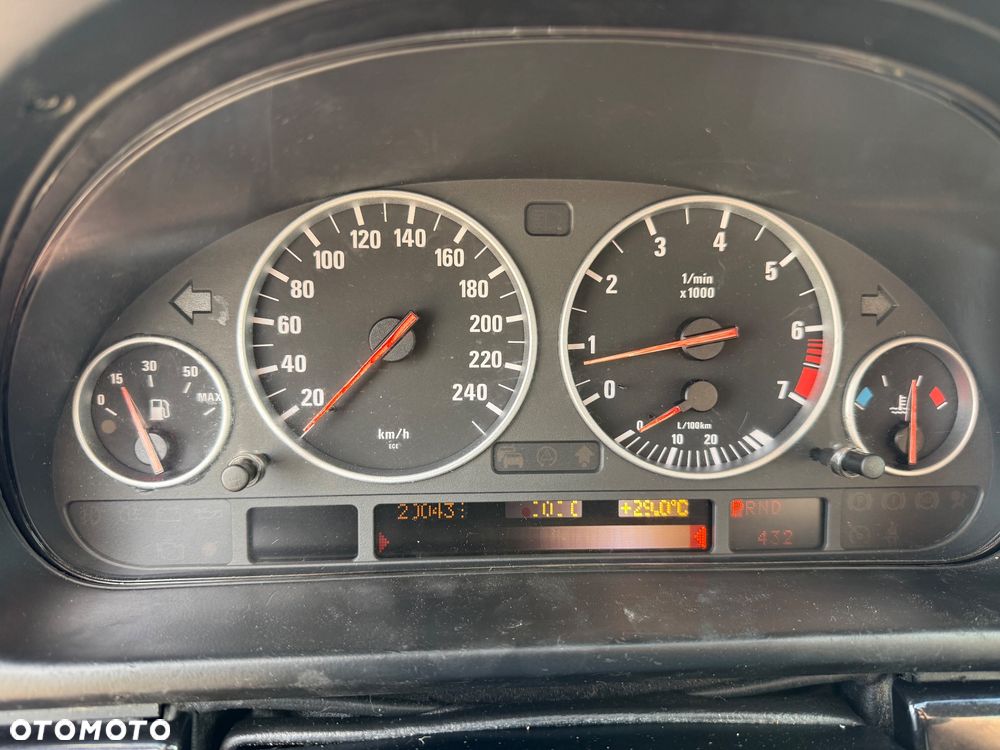 BMW Seria 5 - 22