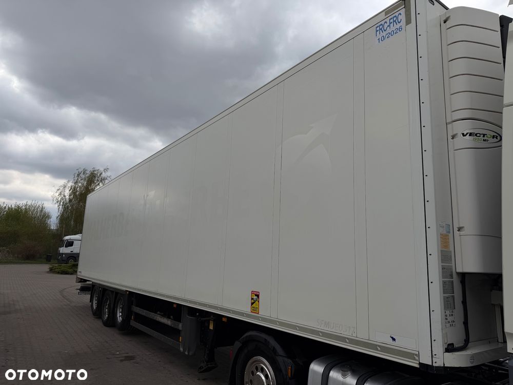 Schmitz Cargobull Carrier Vector 1950 MT - 2
