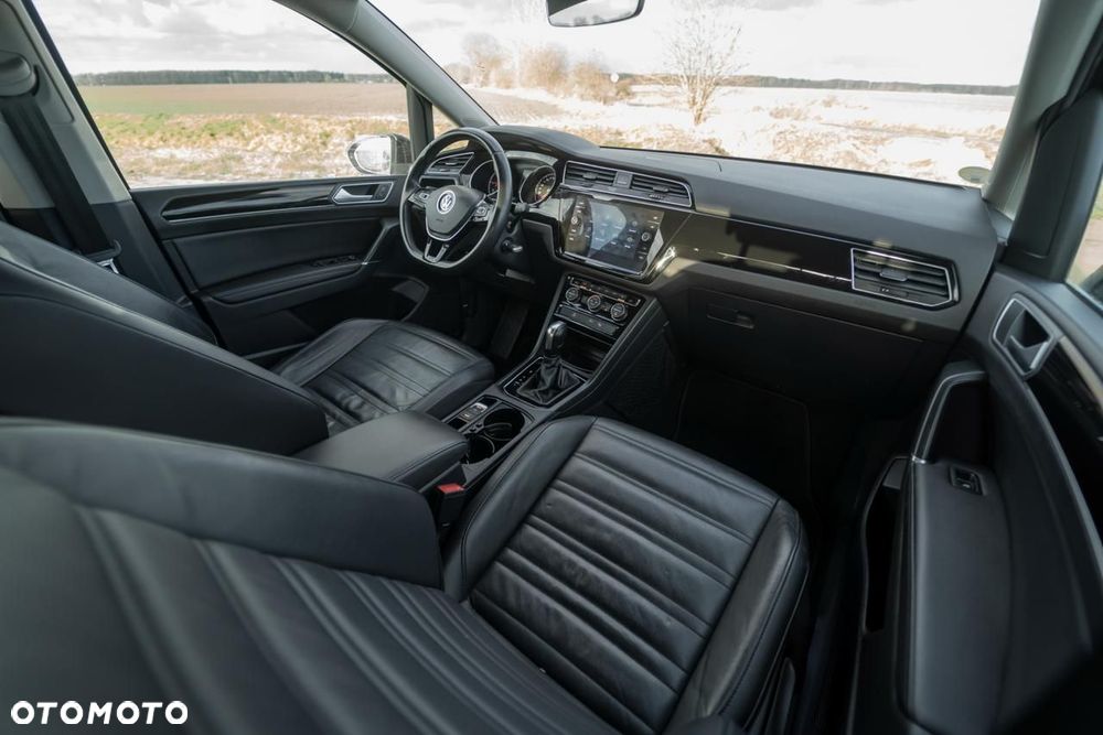 Volkswagen Touran 2.0 TDI SCR (BlueMotion Technology) DSG Comfortline - 22