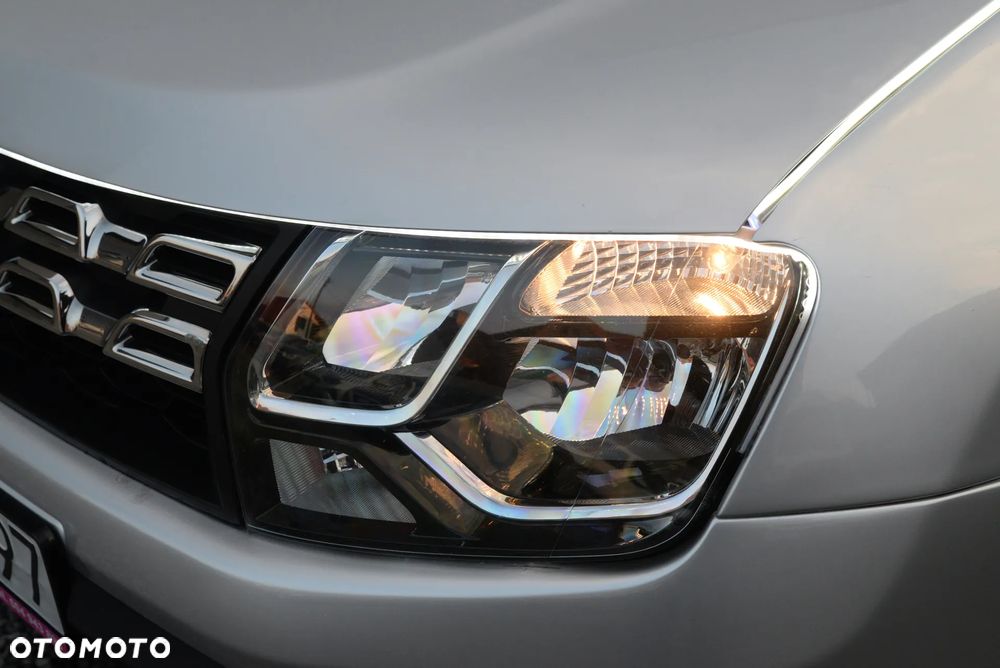 Dacia Duster 1.6 SCe Outdoor S&S - 12