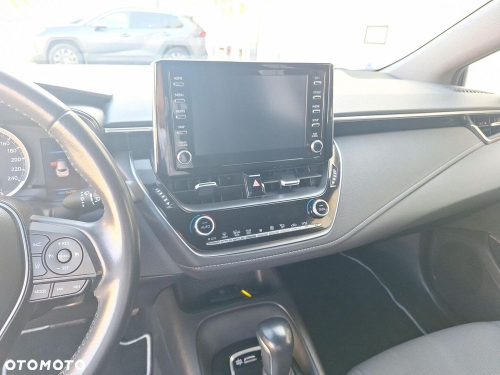 Toyota Corolla 1.8 Hybrid Comfort - 17