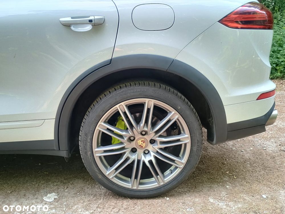 Porsche Cayenne - 13