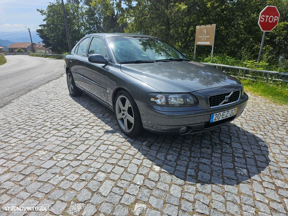 Volvo S60 2.4 D5 Nivel 1 - 2
