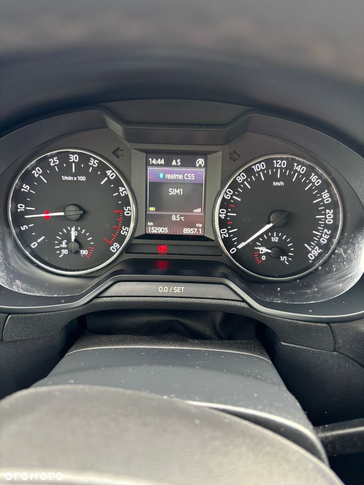 Skoda Octavia 1.6 TDI 4x4 Ambition - 4