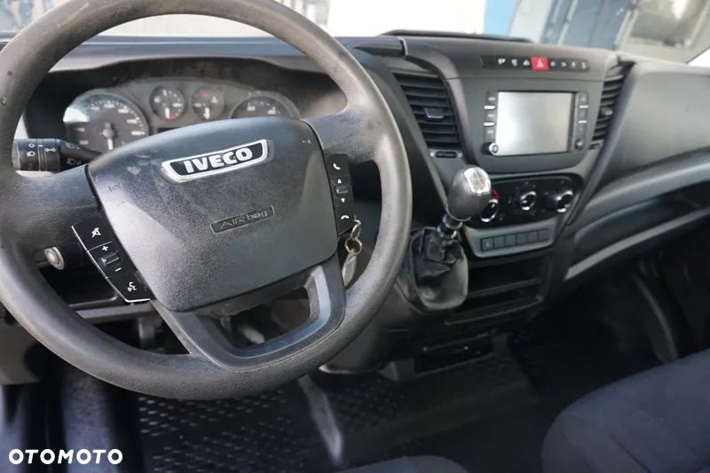 Iveco 35C14 doka brygadówka wywrotka skrzynia żuraw - 9