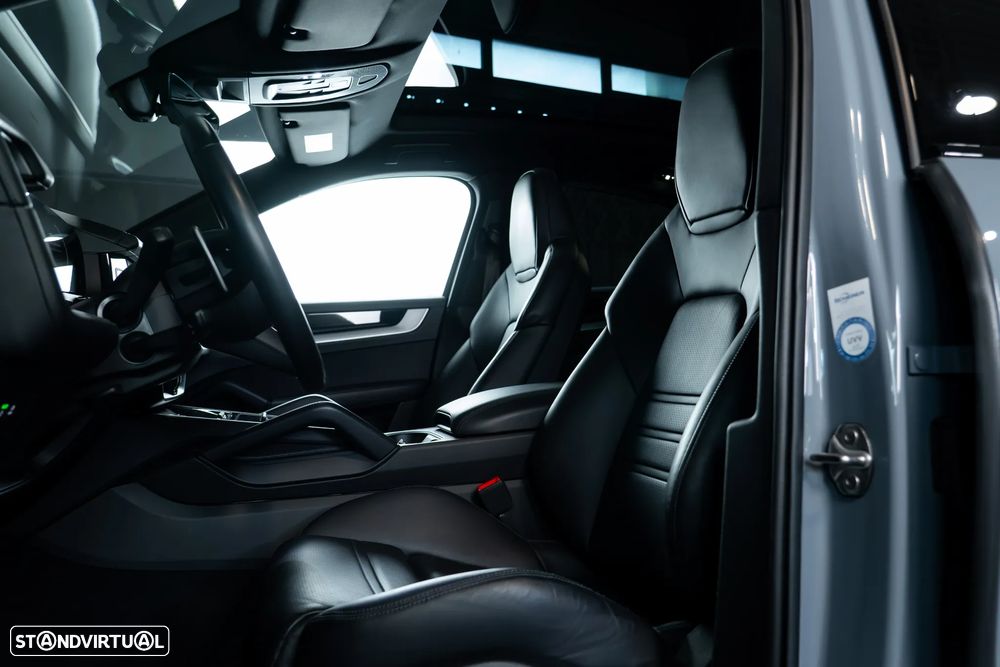 Porsche Cayenne Coupé E-Hybrid - 31