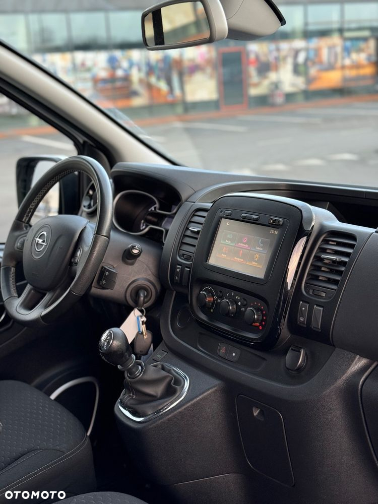 Opel Vivaro - 12