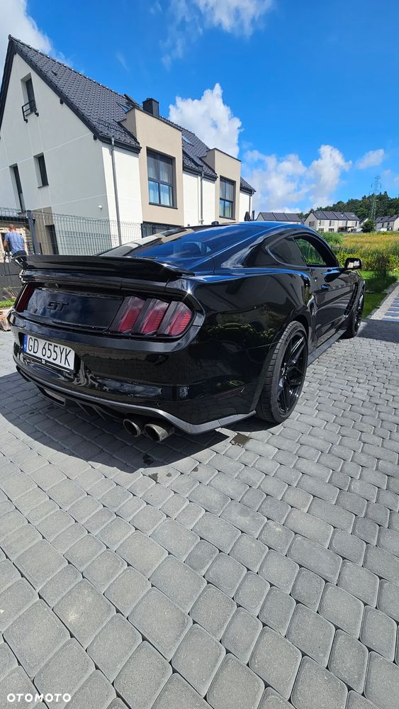 Ford Mustang 5.0 V8 GT - 4