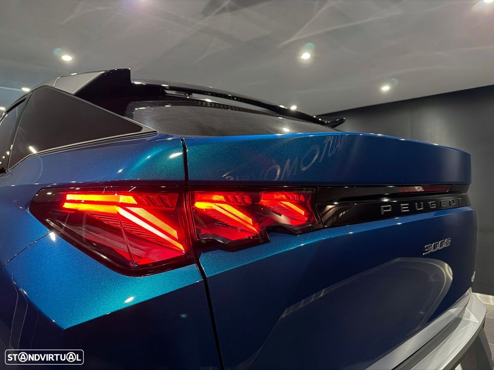 Peugeot 3008 1.2 Hybrid GT e-DCS6 - 12