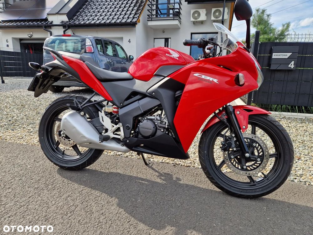 Honda CBR - 6