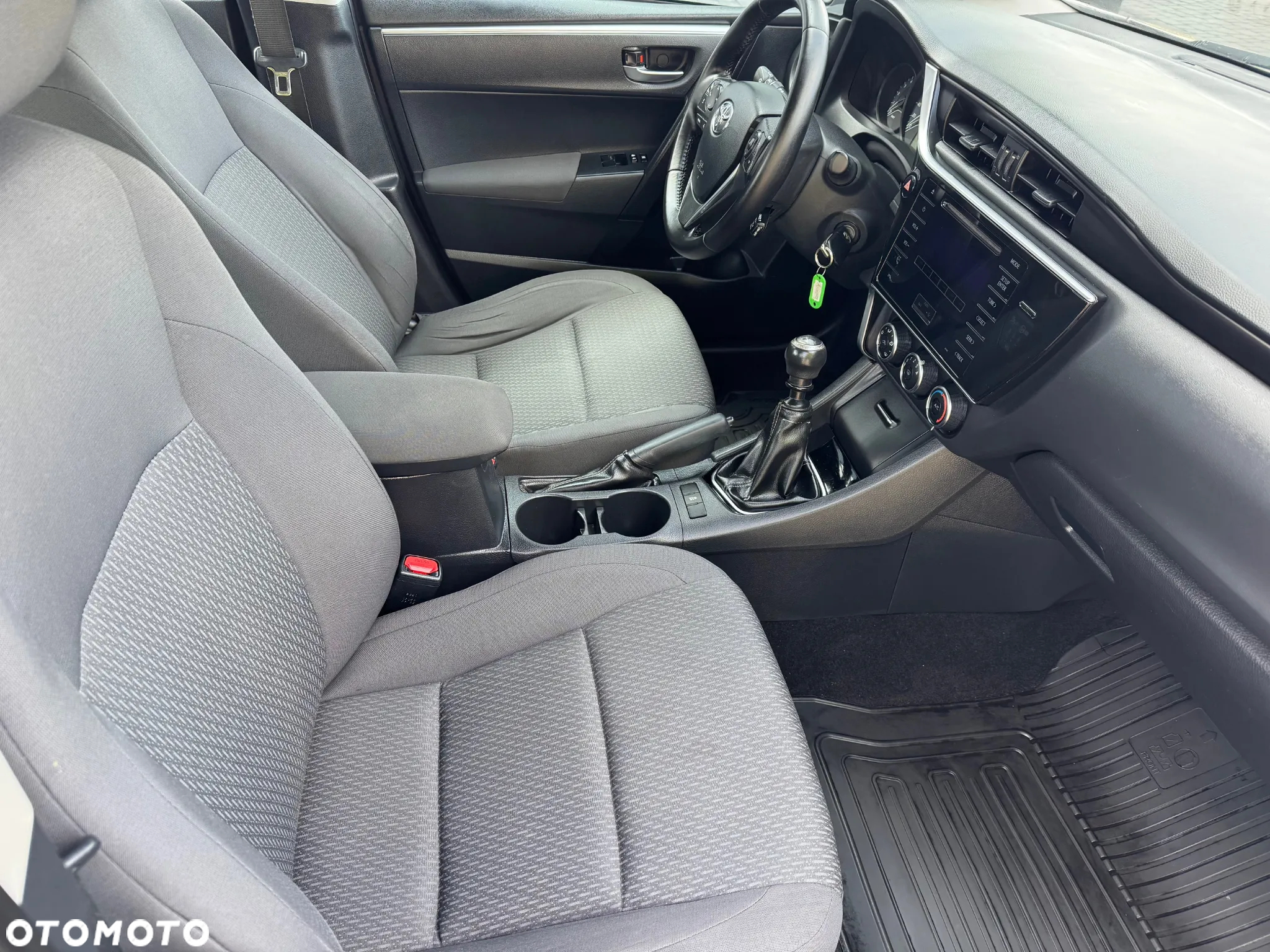 Toyota Corolla 1.4 D-4D Active - 9