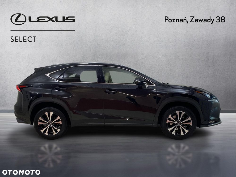 Lexus NX 300 F Impression AWD - 4