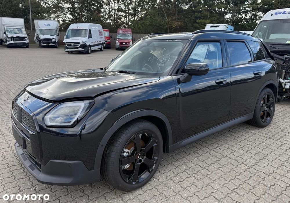 MINI Countryman ver-recharge-82-kwh-single-m-extended-range-rwd-plus - 2