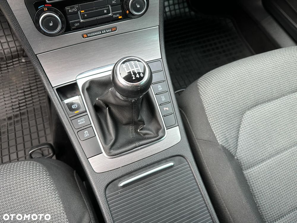 Volkswagen Passat Variant - 14