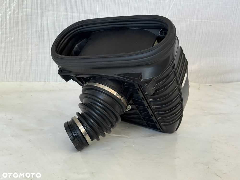 Porsche macan 95b obudowa filtra powietrza - 2