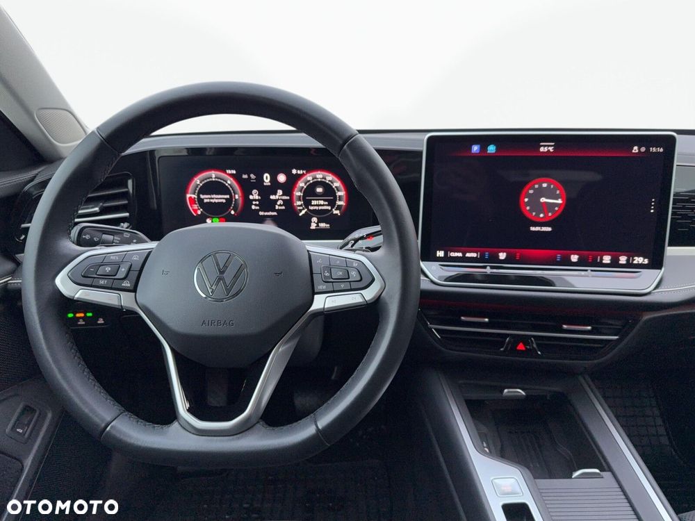 Volkswagen Passat - 18