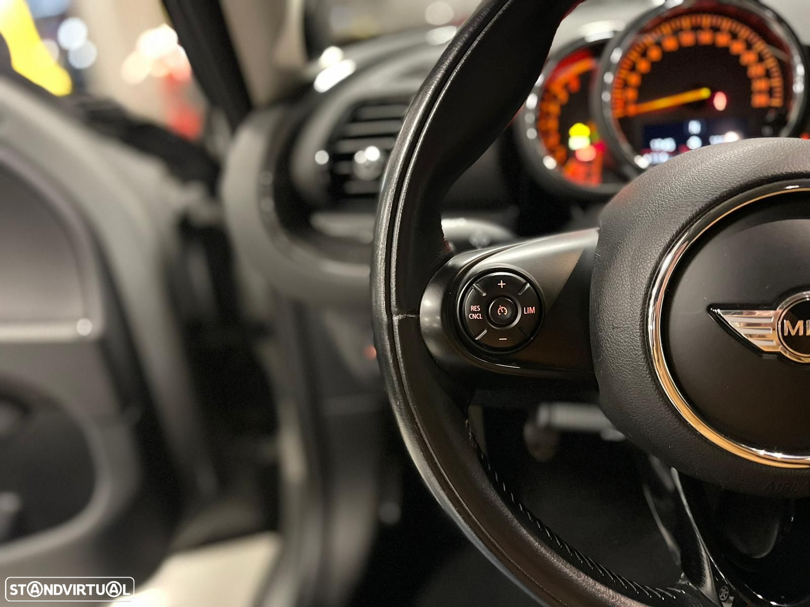 MINI Clubman Cooper D - 11