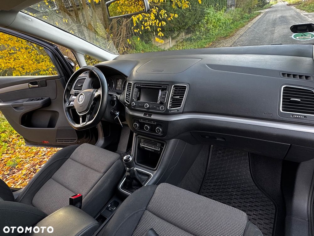 Volkswagen Sharan - 23