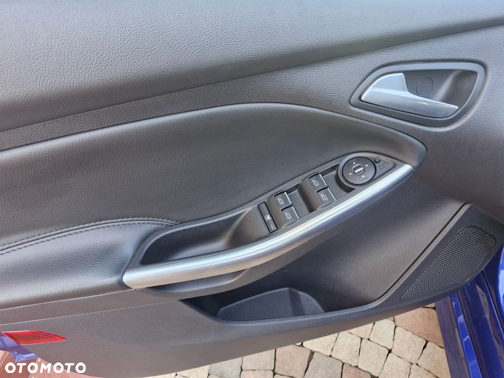 Ford Focus 2.0 EcoBoost ST - 16