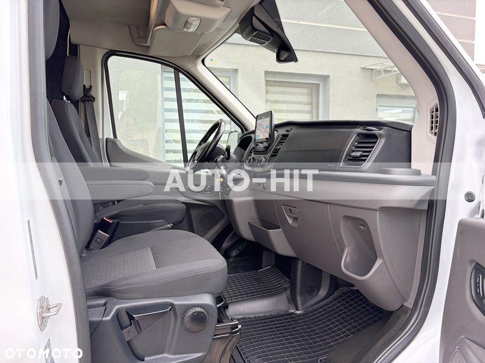 Ford Transit - 26