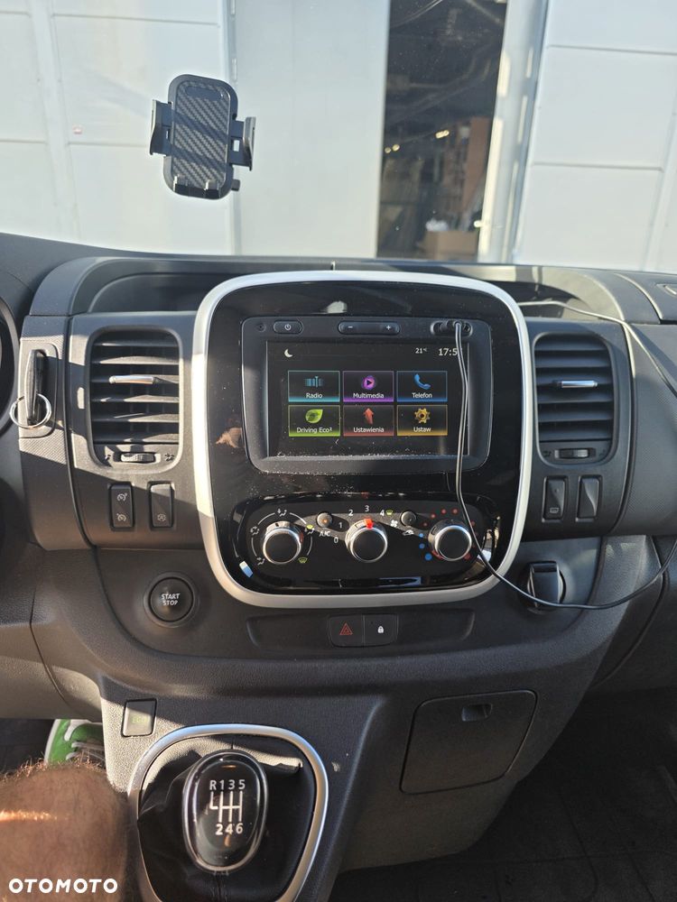Renault Trafic - 13