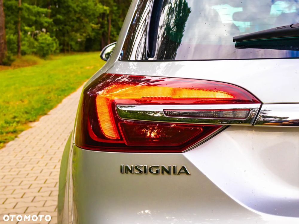 Opel Insignia 2.0 CDTI Cosmo S&S - 18