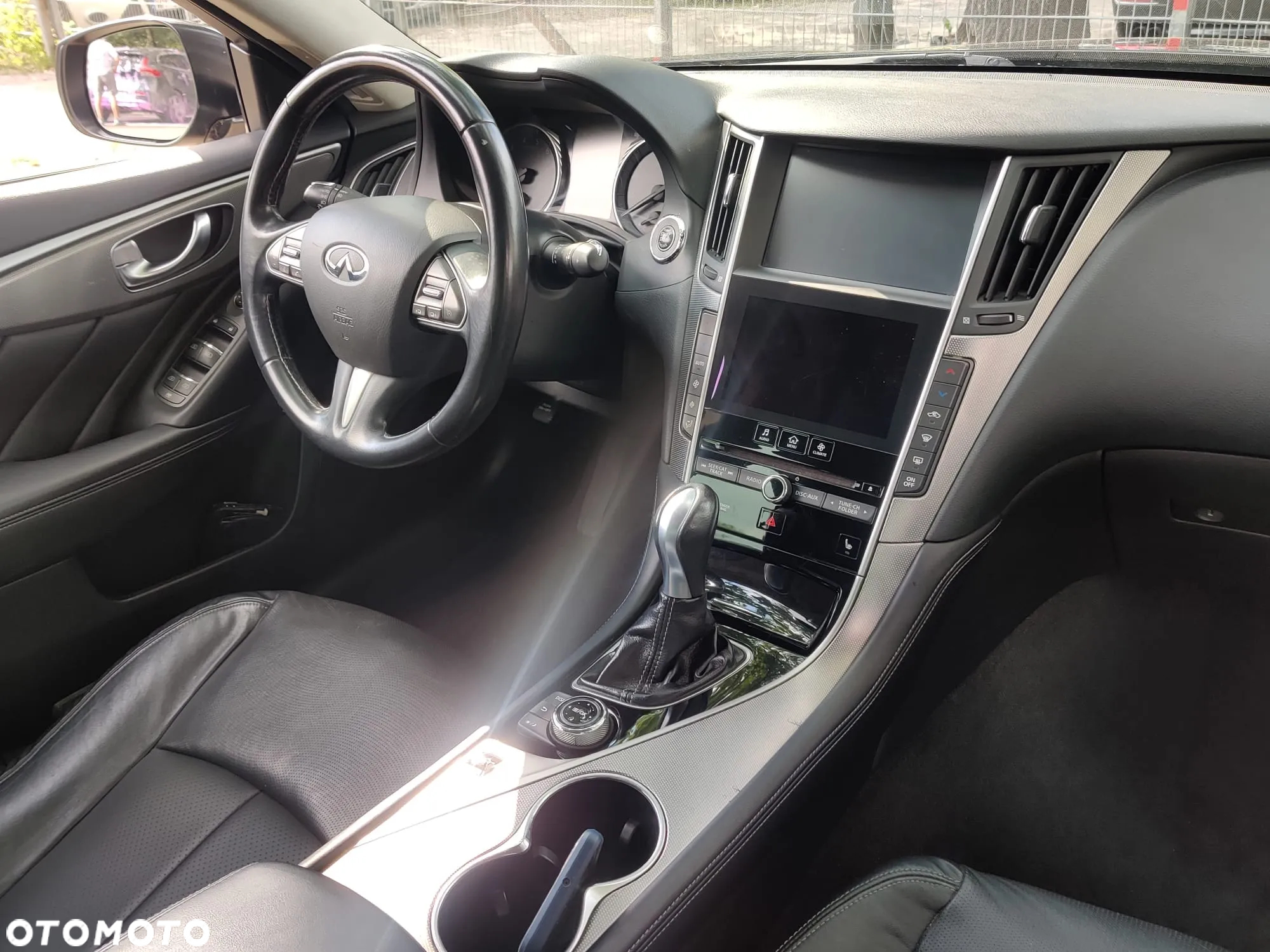 Infiniti Q50 - 8