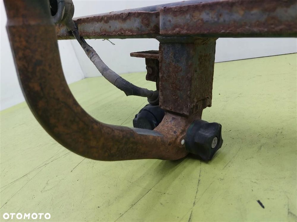 Hak holowniczy VW Bora 1999-2006 13 PIN - 4