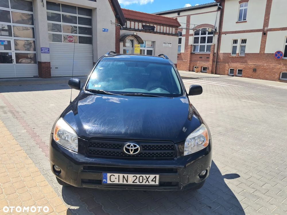 Toyota RAV4 - 9