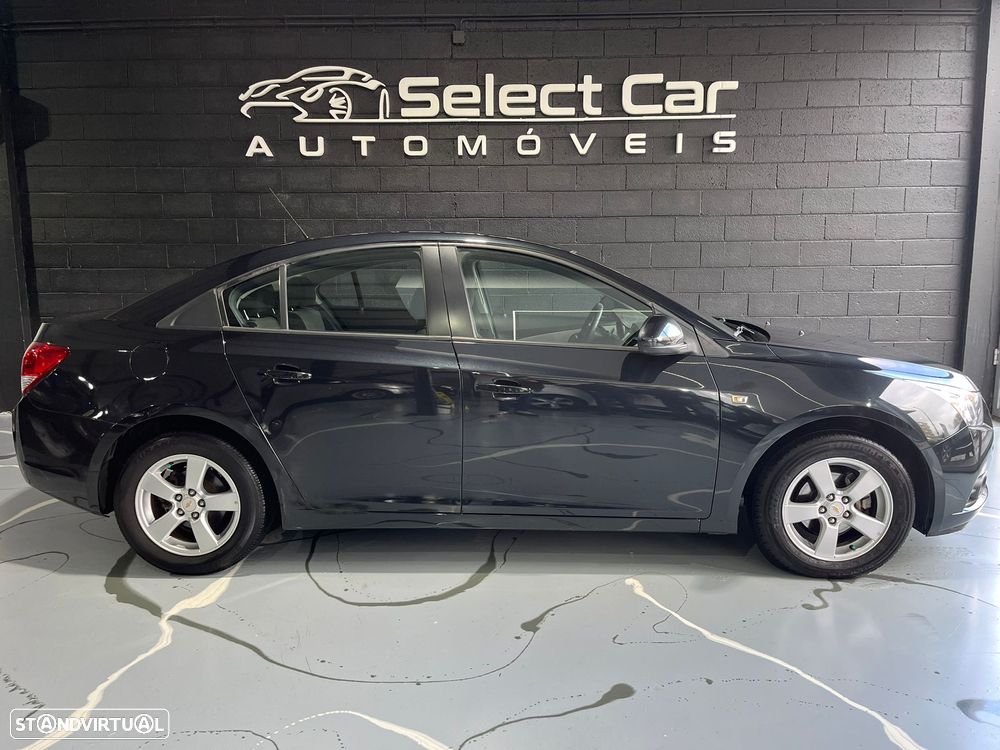 Chevrolet Cruze SW - 5