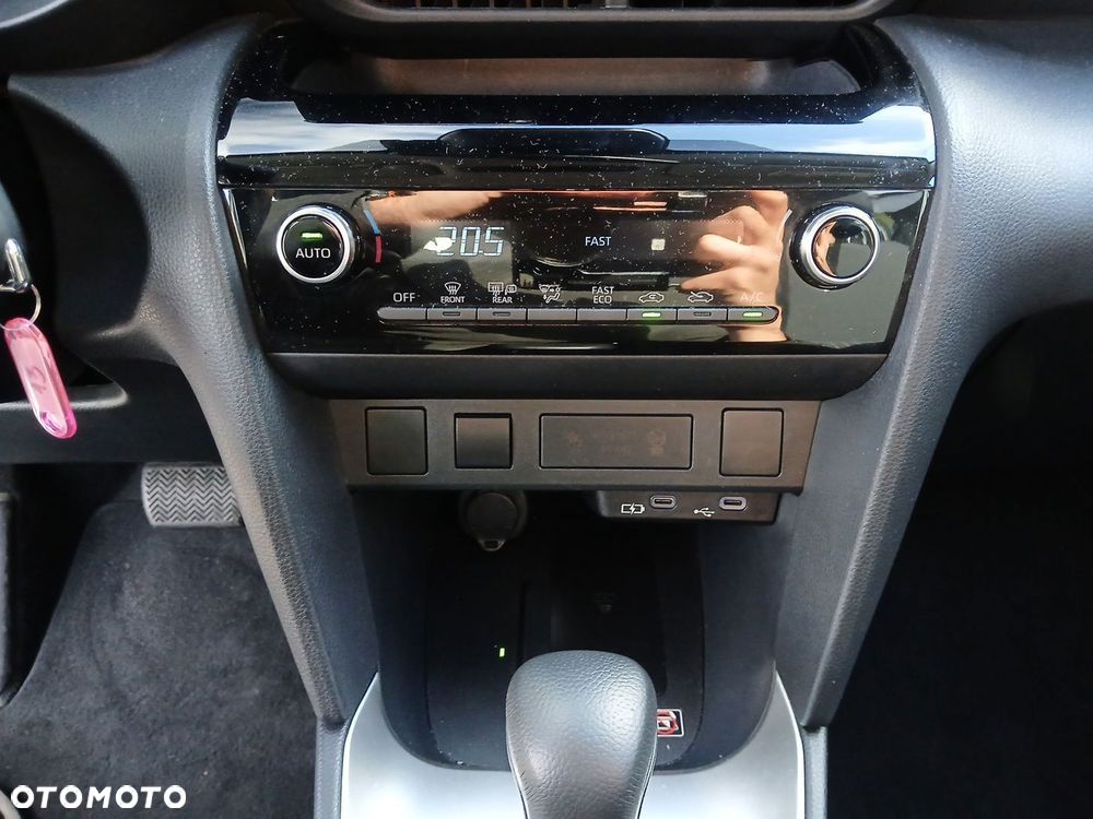 Toyota Yaris Cross Hybrid 1.5 Comfort - 31