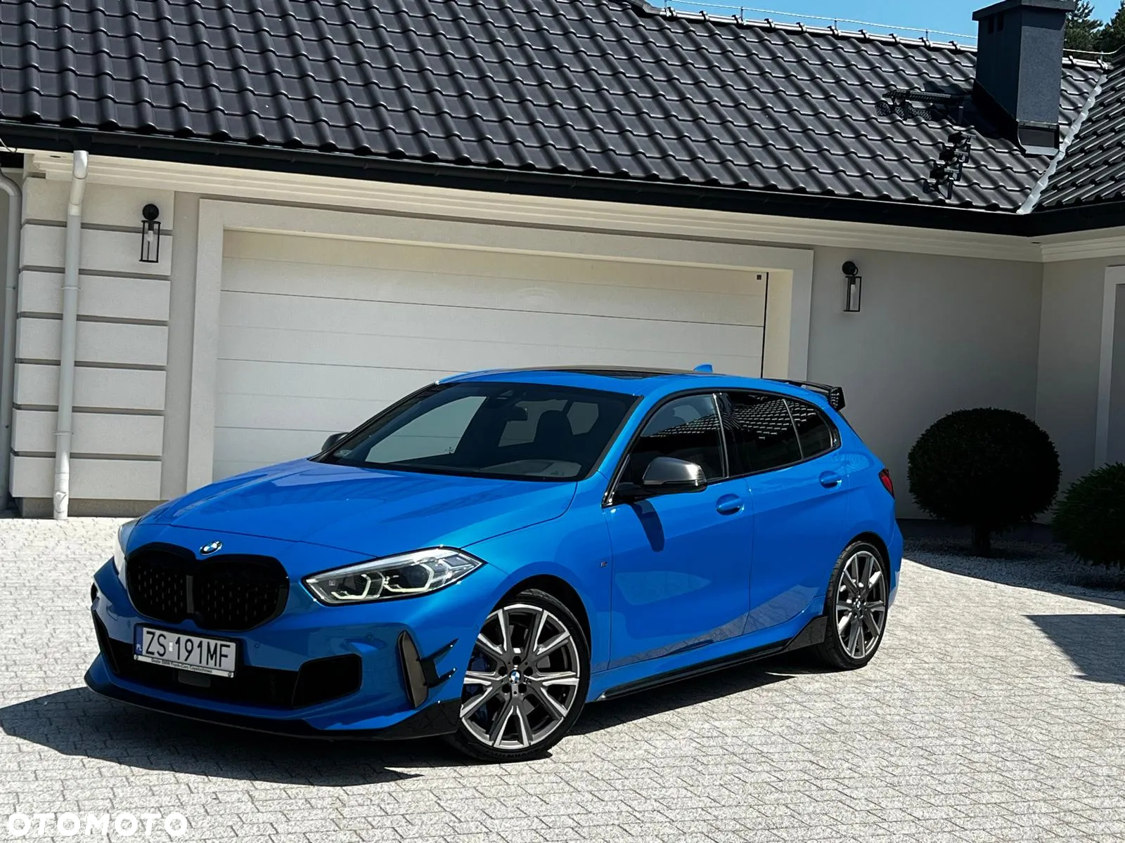 BMW 1M - 8