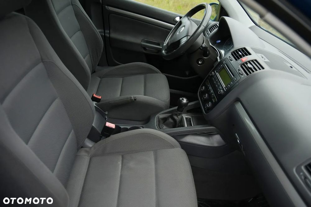 Volkswagen Golf - 14