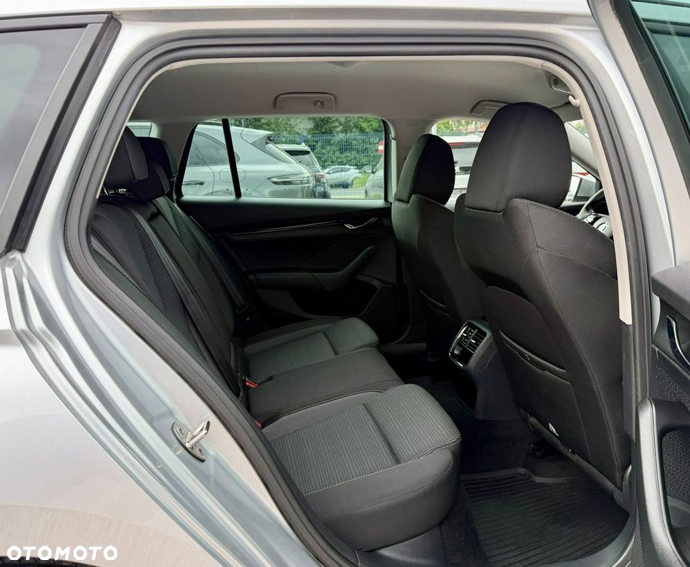 Skoda Octavia 2.0 TDI SCR Ambition - 12