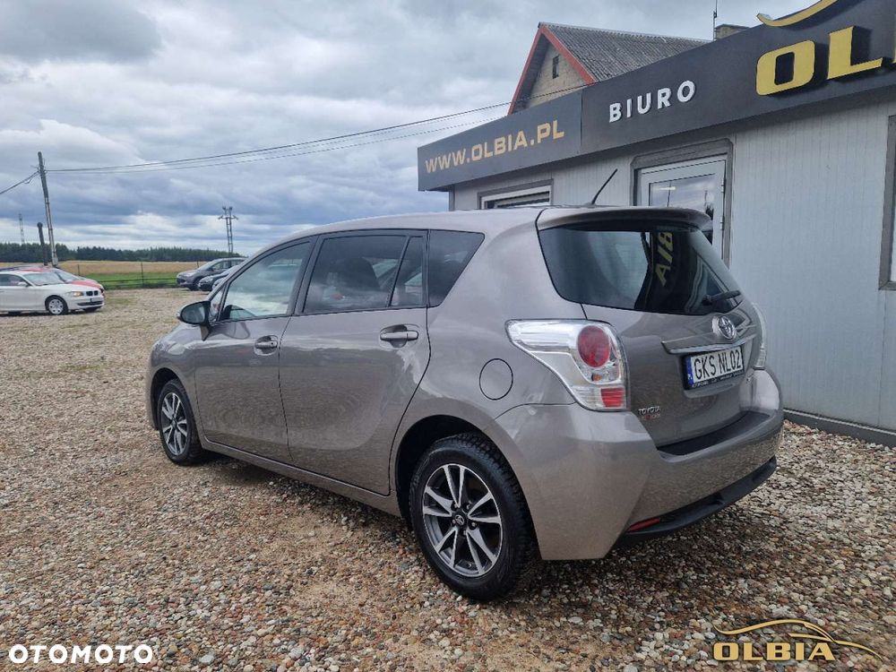 Toyota Verso - 10
