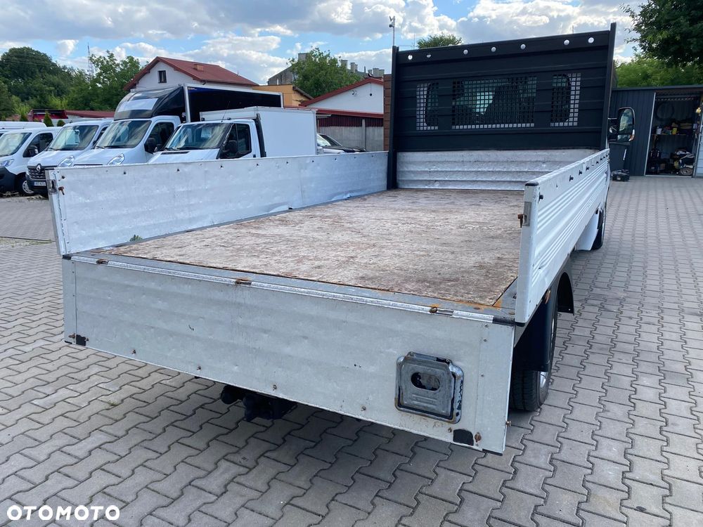 Nissan NV400 - 10
