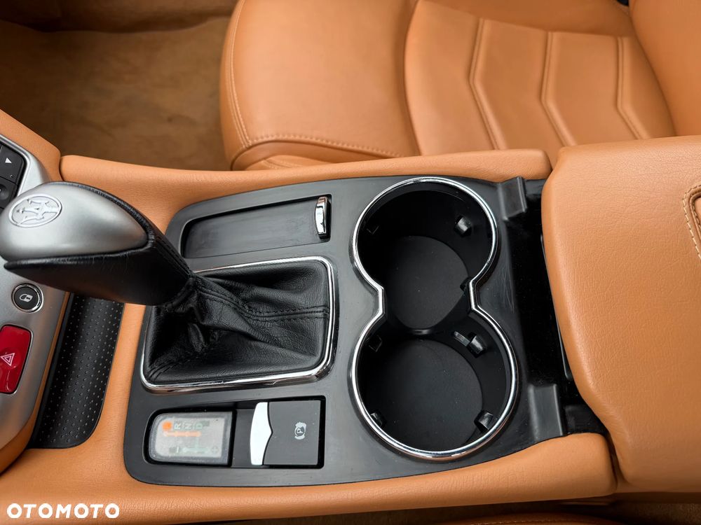 Maserati GranTurismo - 28