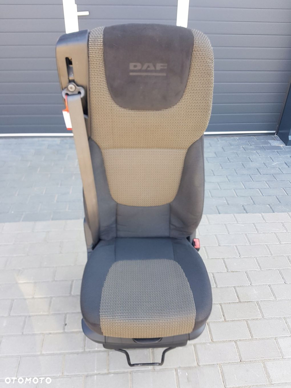FOTEL SIEDZISKO SIEDZENIE PRAWY PASAŻERA DAF XF 106 , CF EURO 6