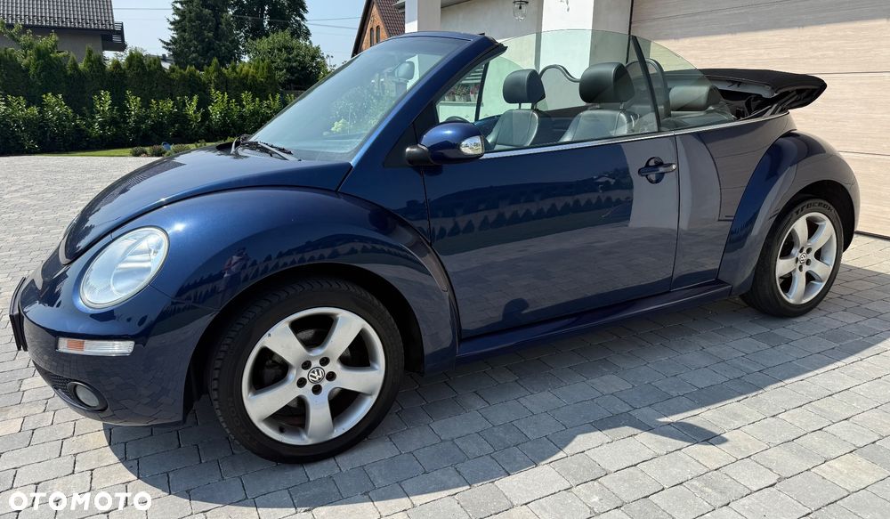 Volkswagen New Beetle 2.0 - 18