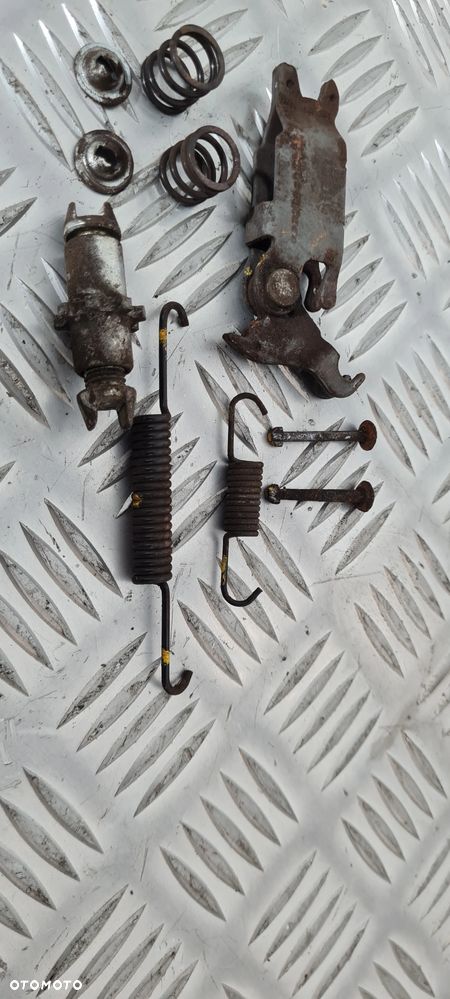 Kia Sorento I Rozpierak Sprężynka Ręcznego - 2