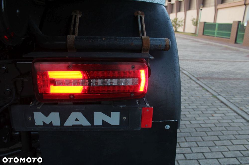 MAN TGS 35.500 8x6 WYWROTKA KIPPER Z NIEMIEC - 32