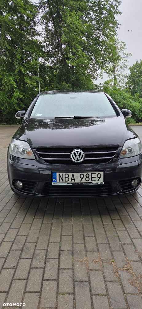 Volkswagen Golf - 1
