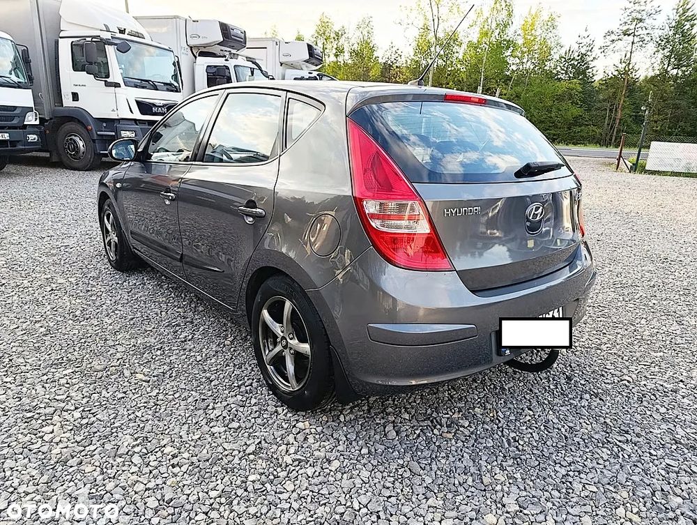 Hyundai i30 1.4 Classic + - 4