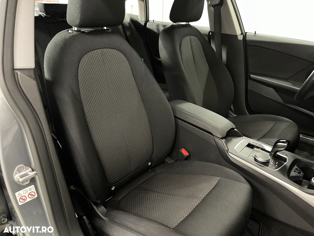 BMW Seria 2 218d AT - 11