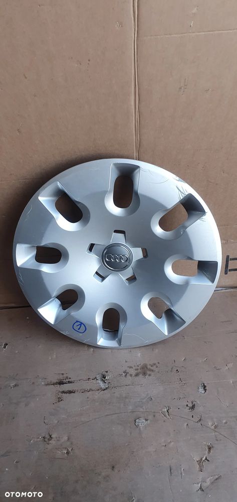 Dekielek kołpak kapsel 15" Audi A1 8X0601147 - 1