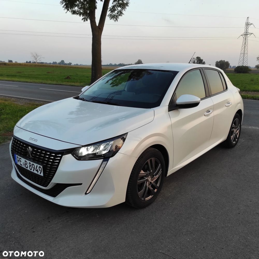 Peugeot 208 - 1