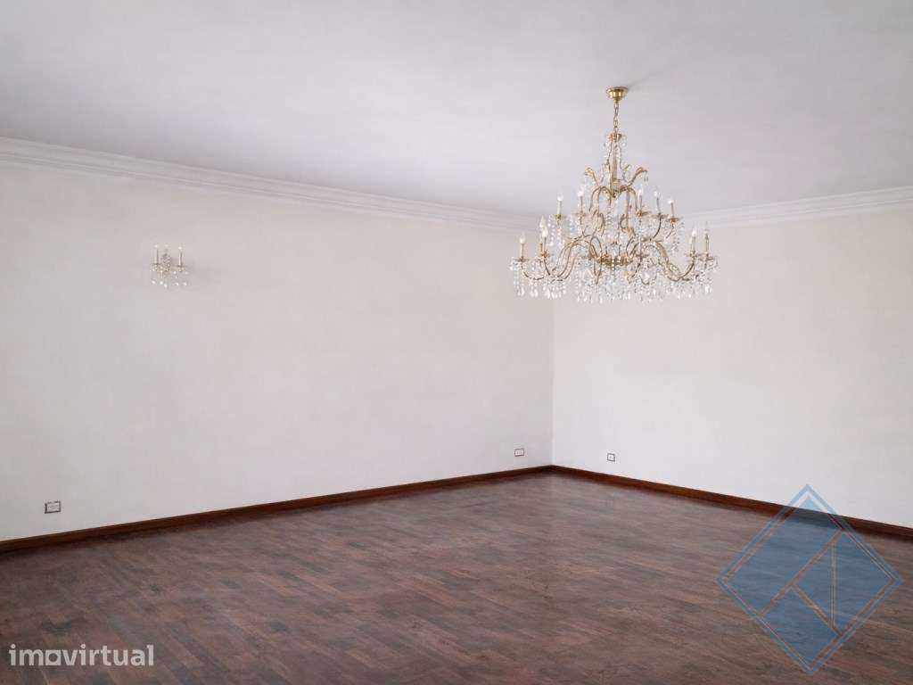 T4 no Areeiro | 180 m², Excelente Exposição Solar e Garagem Box + L... - Grande imagem: 3/30