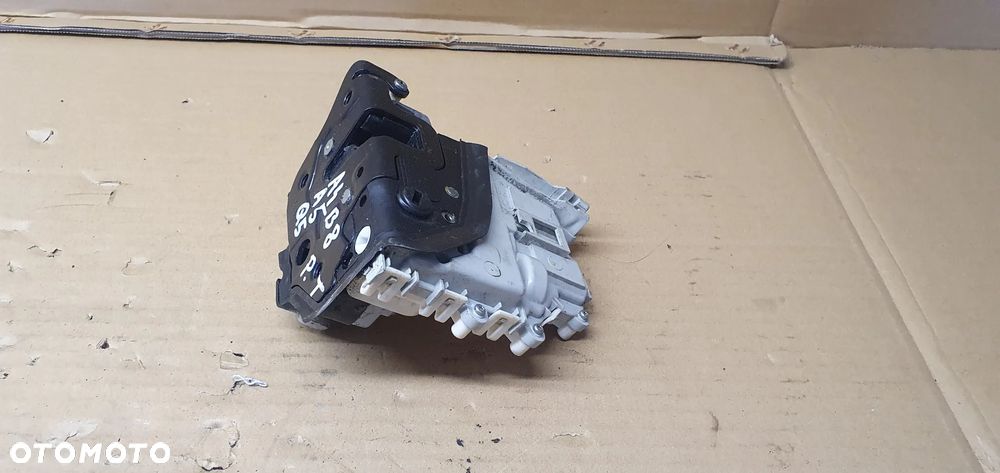Zamek prawy tył tylny prawy Audi A4 B8 8K0839016C - 3
