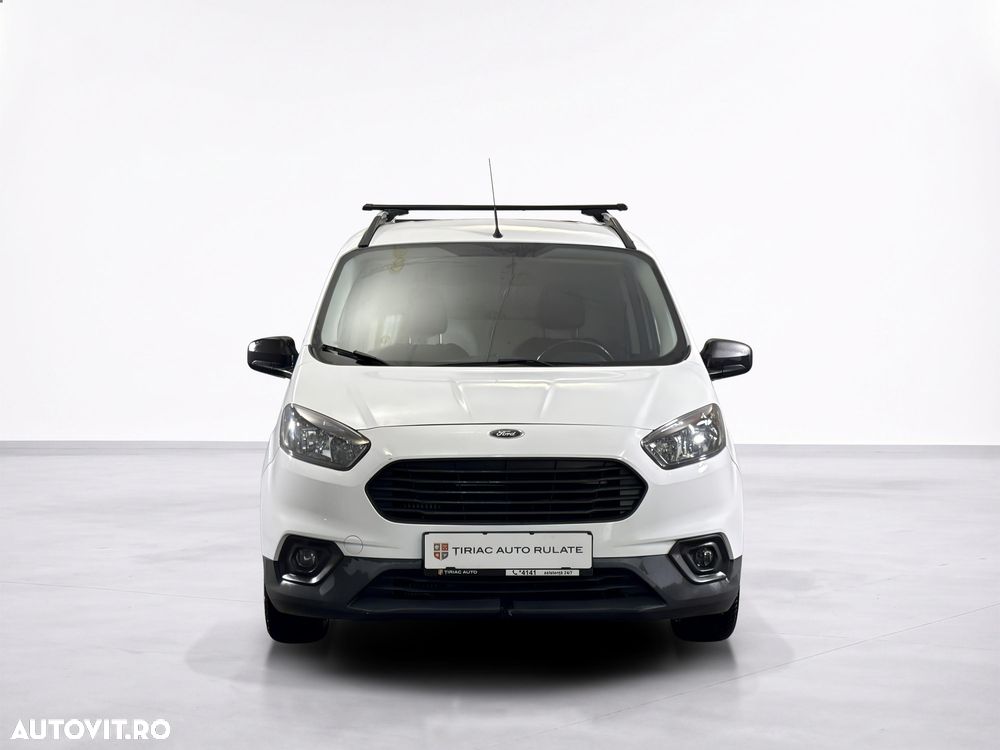Ford Transit Courier - 9