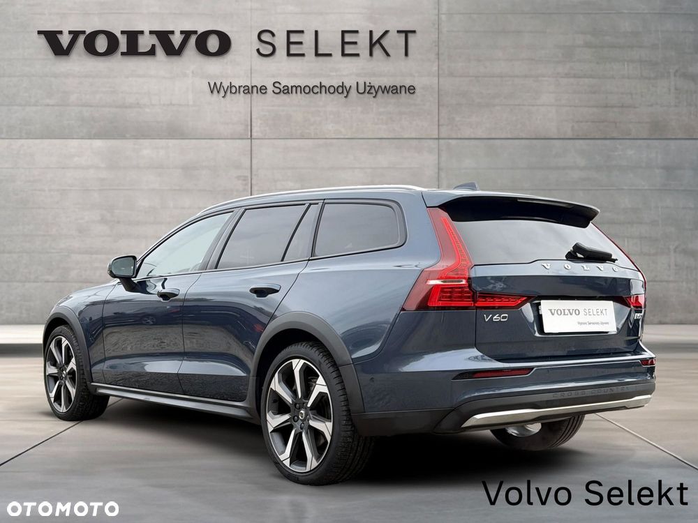 Volvo V60 Cross Country - 7